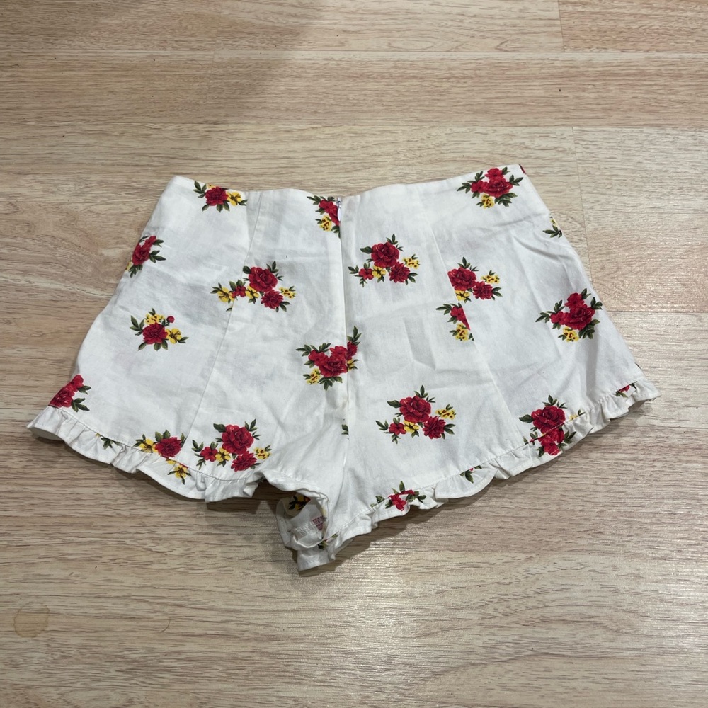Zipper up high waisted shorts